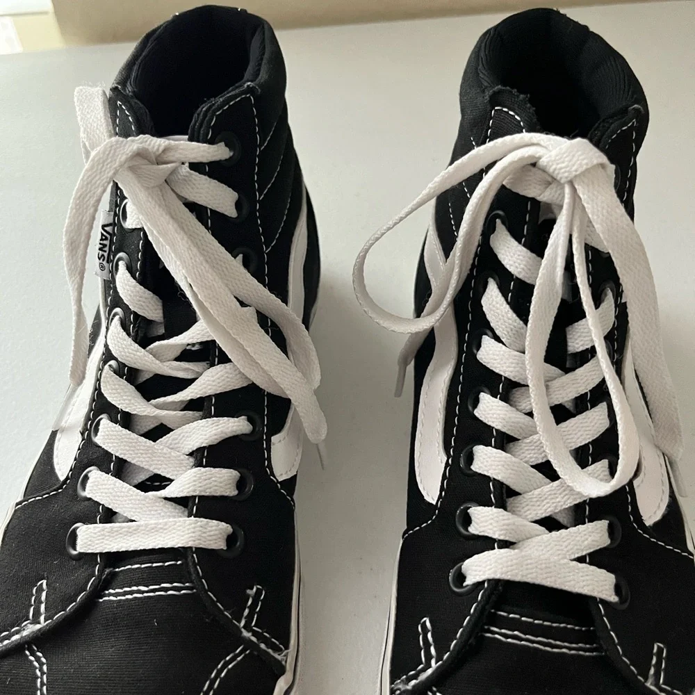 Vans Sk8-Hi Women’s | Size 7.5 | Like New - Picture 6 of 17